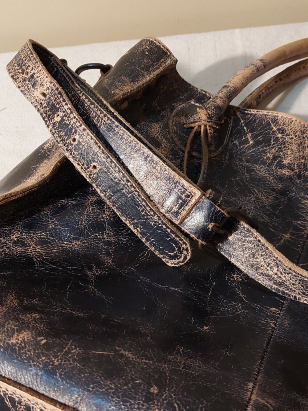 BED|STU Rockaway Brown/Black Lux Distressed Leather Shoulder/Crossbody Tote O/S - Picture 6 of 16